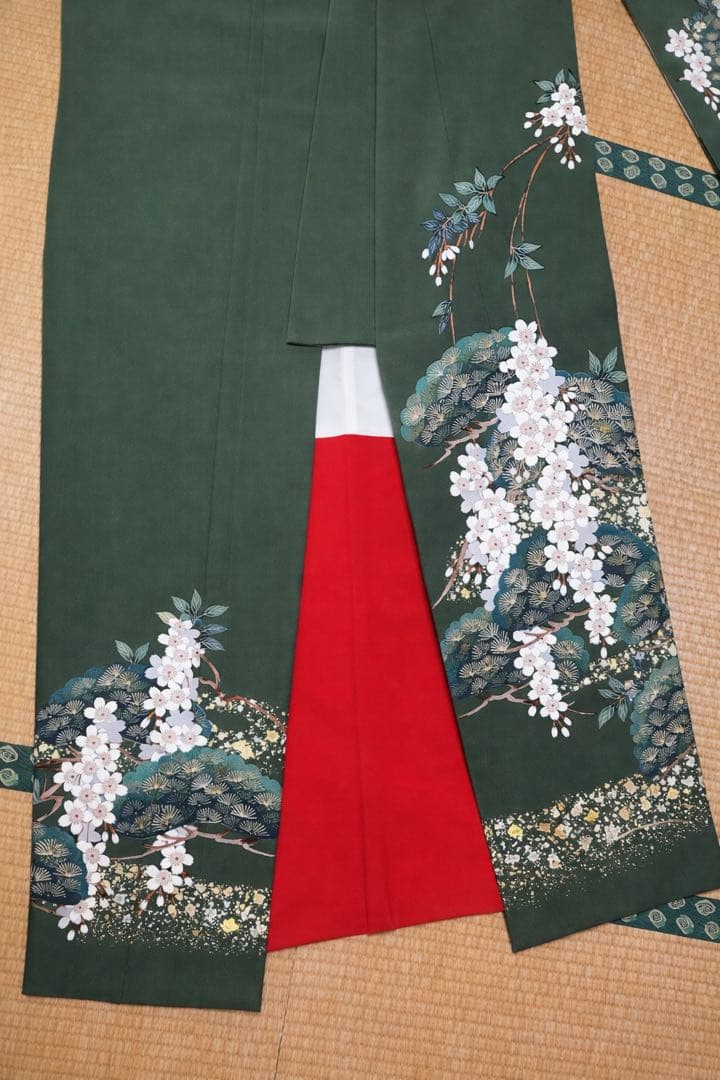 振袖フルセット 緑色 花柄 振袖 赤い帯 ファーあり （靴カバン付き）