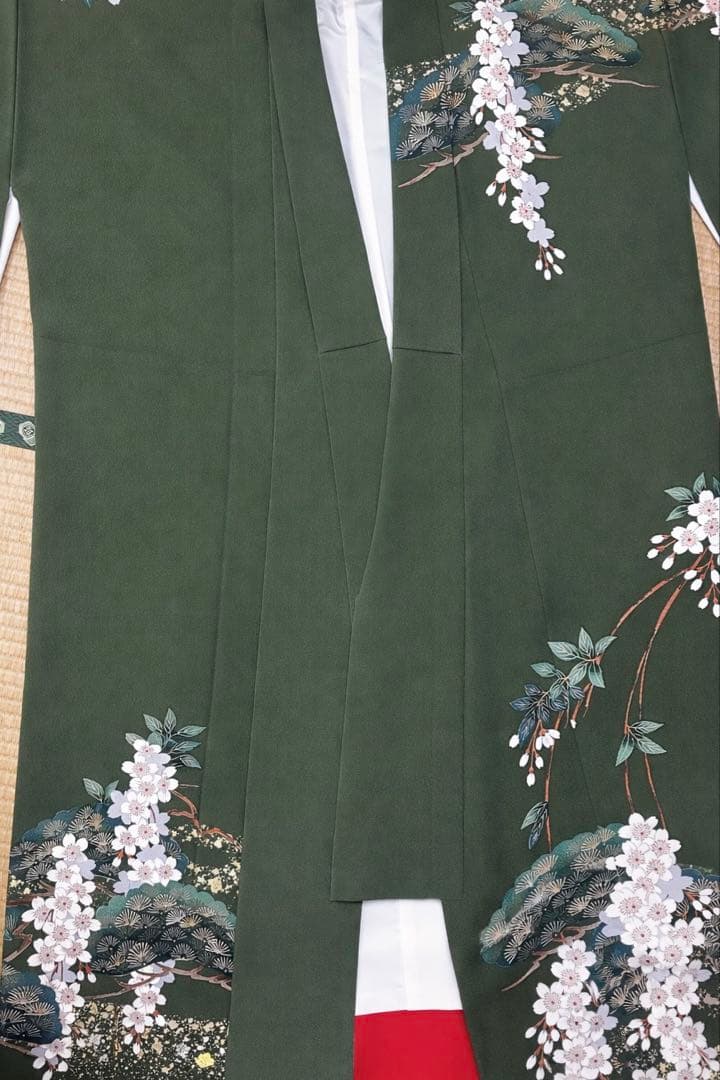 振袖フルセット 緑色 花柄 振袖 赤い帯 ファーあり （靴カバン付き）