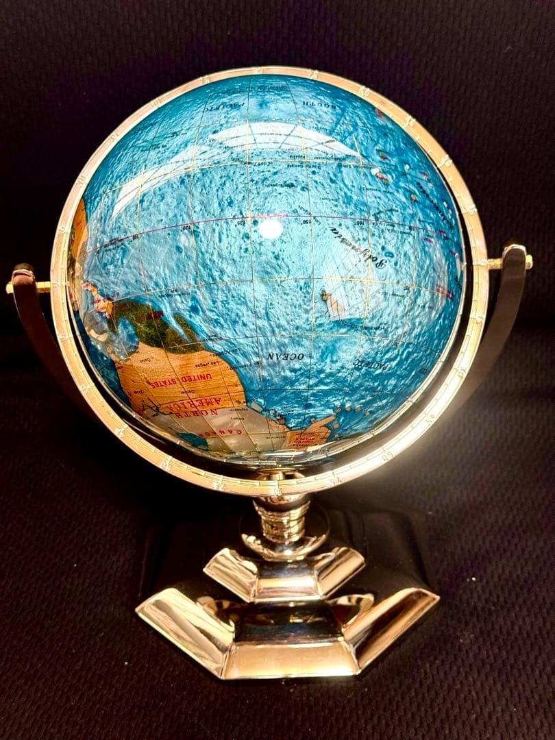☆天然石　貝　などでできた地球儀　インテリアとしても高級感有　パワーストーン美品