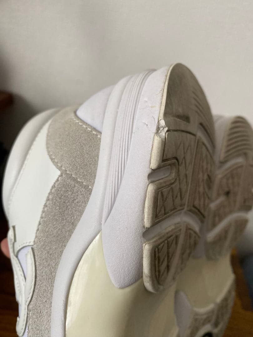 CHANEL ホワイトスニーカー　箱あり