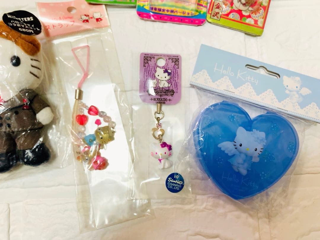 d*3様 ☆レア☆ ハローキティ ぬいぐるみ　ストラップ　メモ　ポストカード等