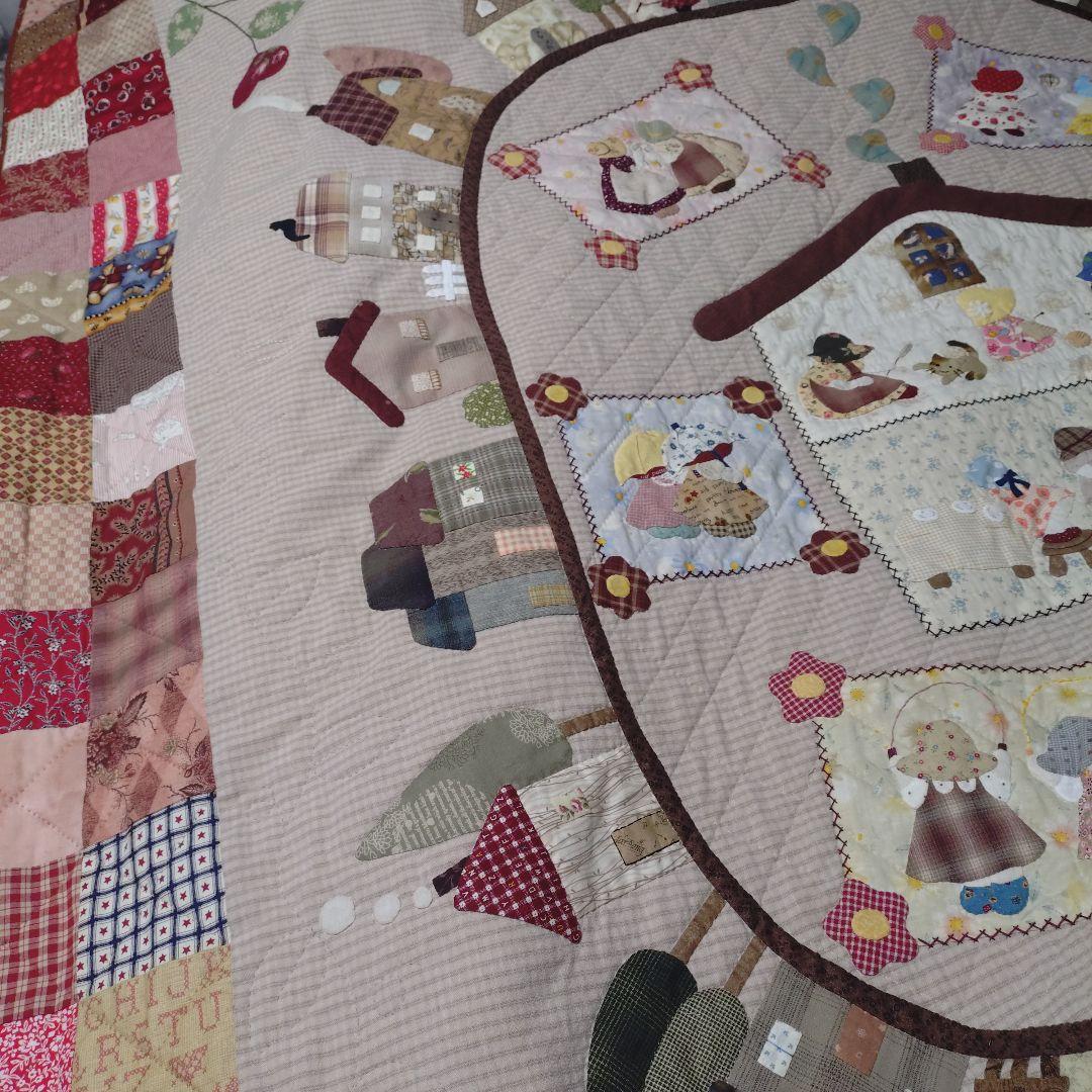 ハンドメイド　パッチワークベッドカバー