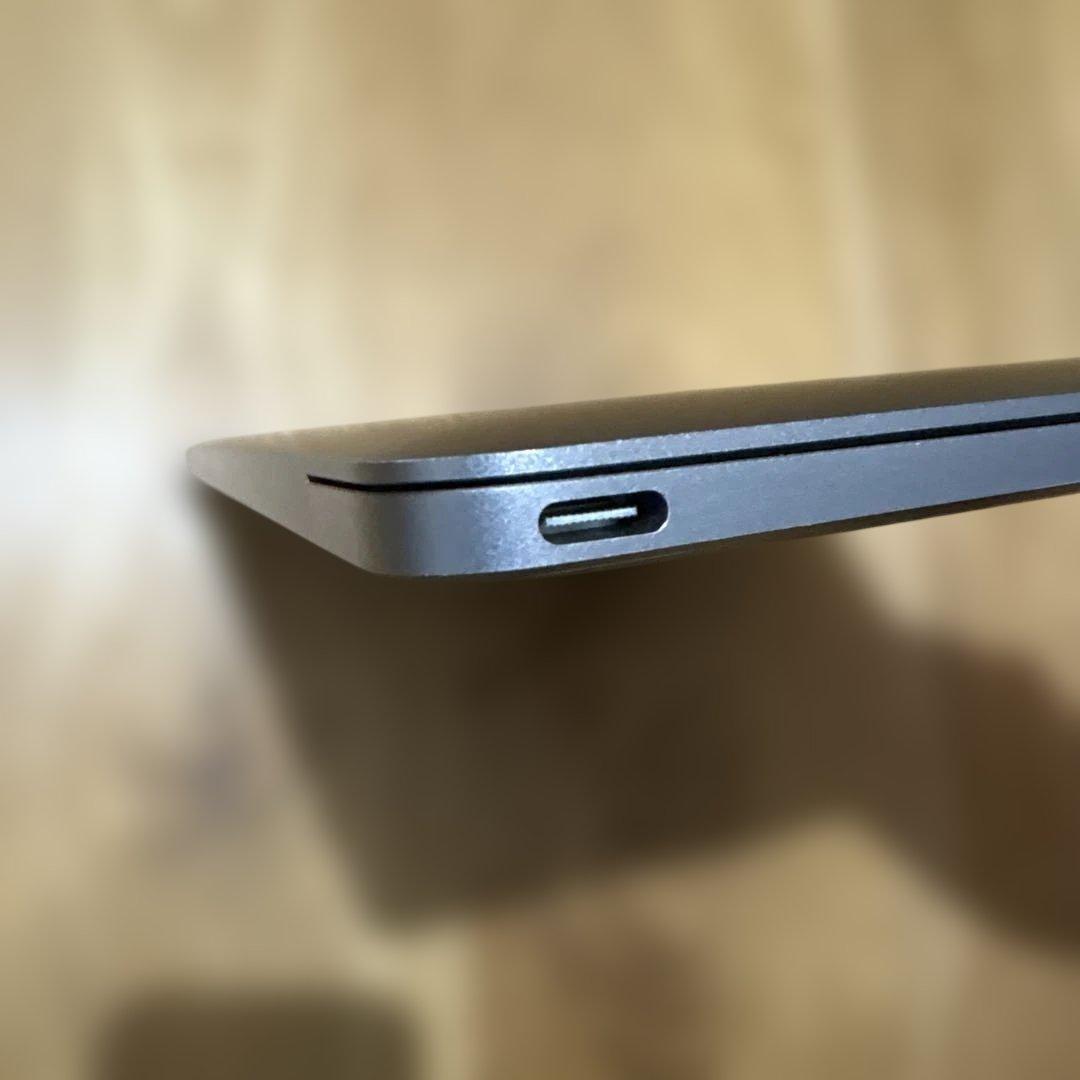 【美品】MacBook 12インチ 2017 8GB/256GB 充放電60回