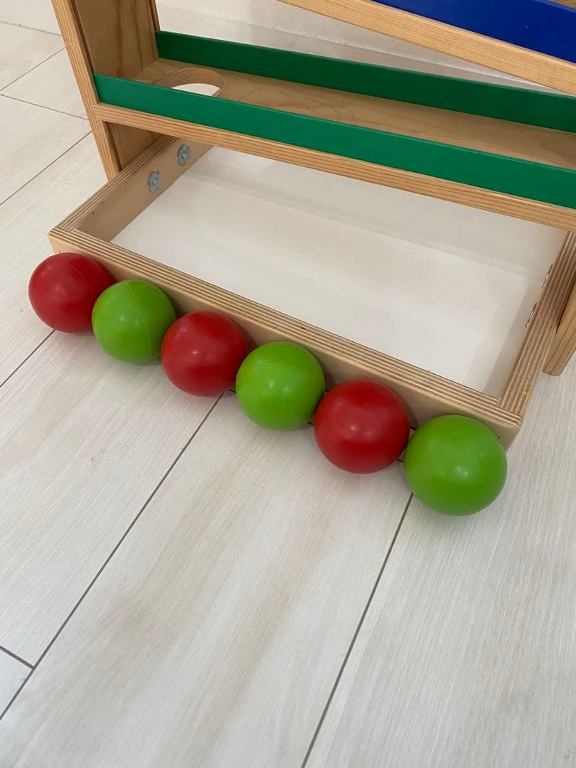 TAG社 ボールトラッカー モンテッソーリ