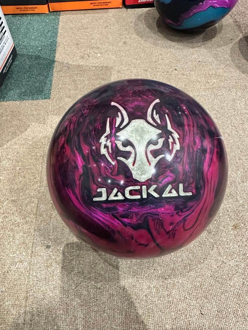 ★美品★モーティブ　クリムゾンジャッカル　15ポンド　ボウリングボール