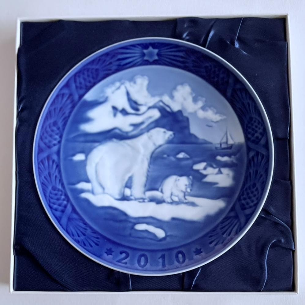美品 2010年 ロイヤルコペンハーゲン 白熊 ポーラベア プレート 箱・冊子