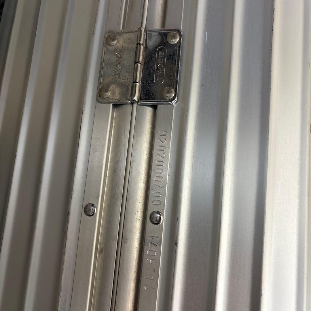 RIMOWA リモワ アルミ 大型 スーツケース シルバー（キャスター1つ欠損）