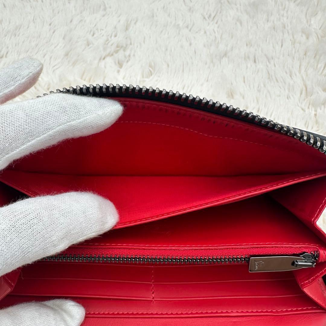 ✨美品✨ルブダン　長財布　ラウンドジップ　ラバーソール　デカロゴ　レザー　黒　赤