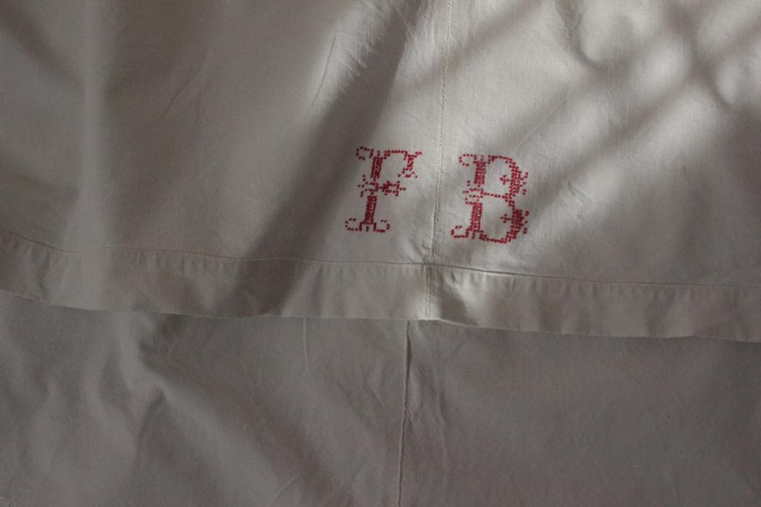 フランスアンティークイニシャル“FB”シーツモノグラム刺繍
