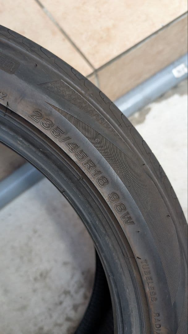 REGNO レグノ 235/45R18 98W GR-XⅢ GR-X3 23年製