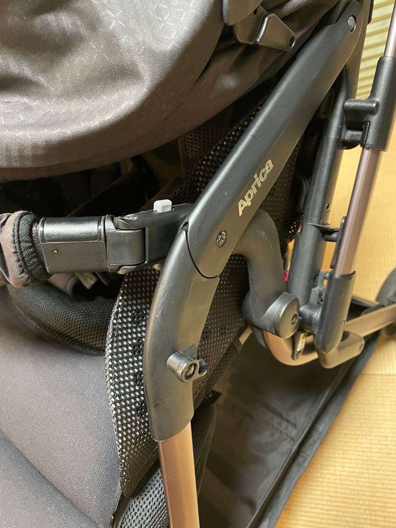 アップリカ　Aprica　最上級　オプティアクションプレミアム　レザーハンドル