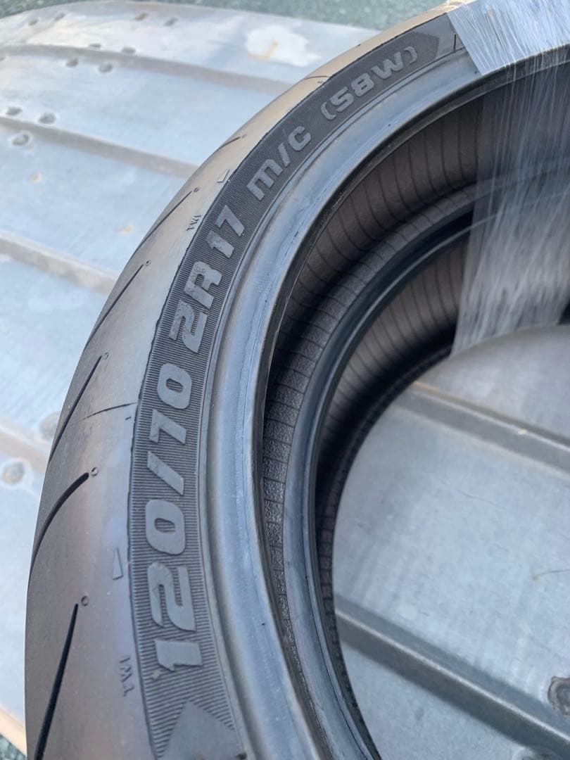 メッツラー M9RRタイヤセット 120/70ZR17・200/55ZR17