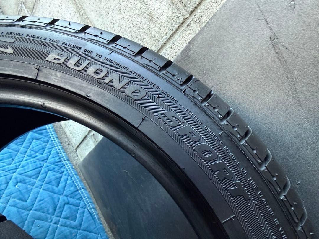 美品！！2024年製　215/45/17 ほぼ新品！！