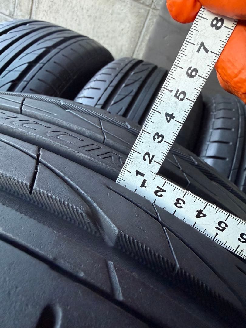 美品！！2024年製　215/45/17 ほぼ新品！！