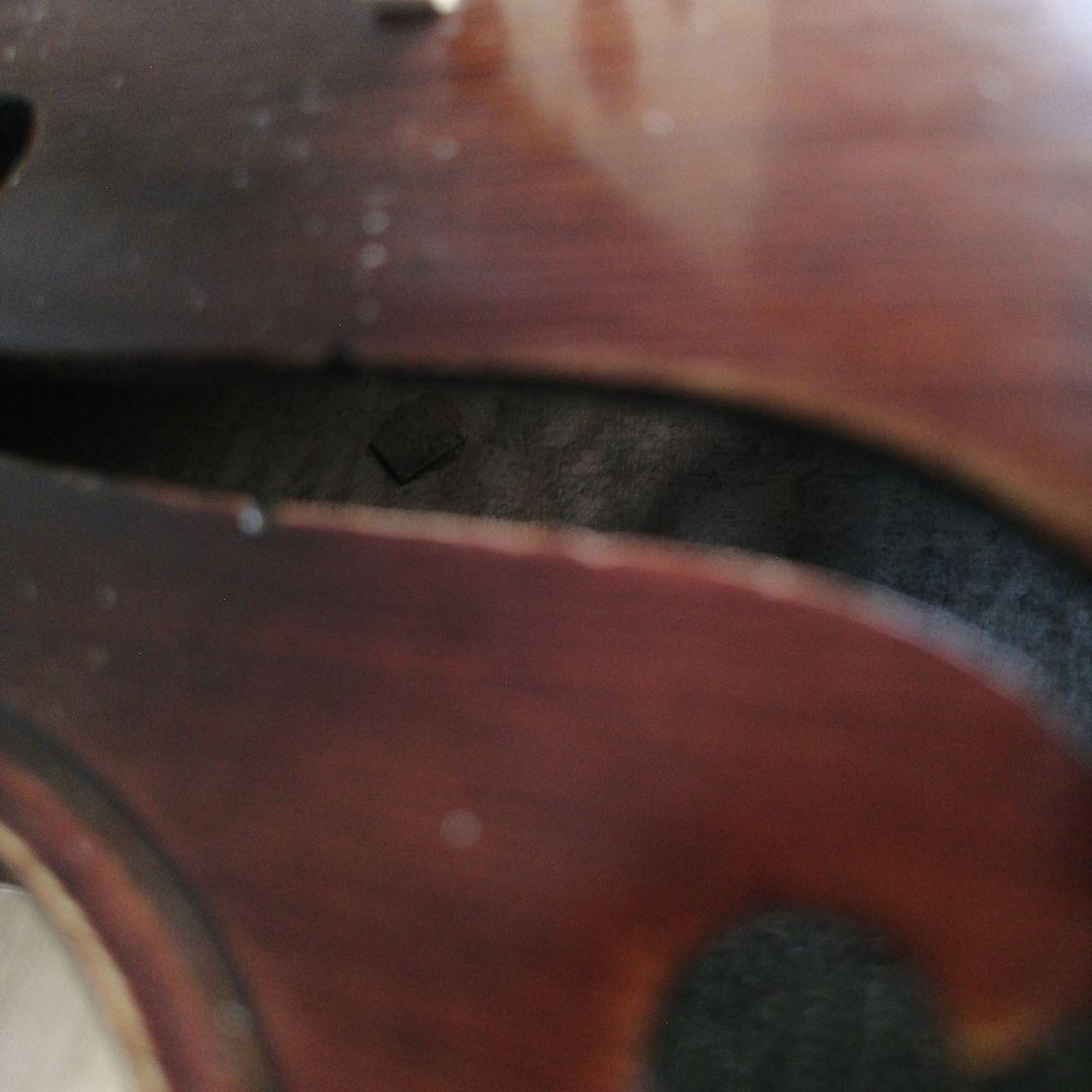 オールドフレンチ　ヴァイオリン　(An old French violin)