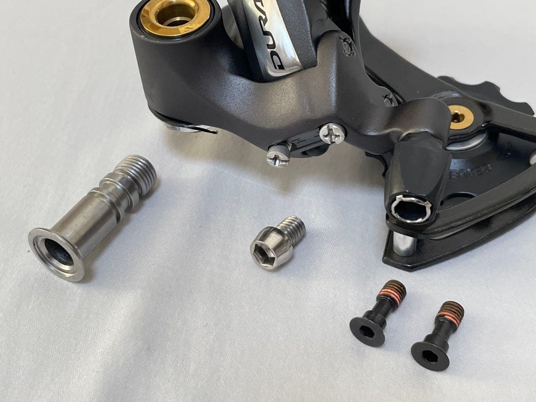 シマノDURA－ACEリヤ変速機「RD－7900」夢屋チタンボルト仕様中古品