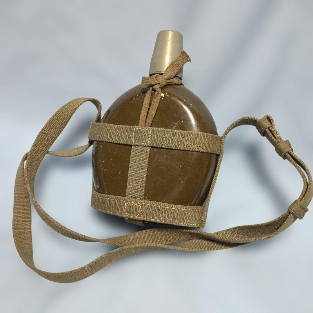 日本陸軍将校用水筒（実物)