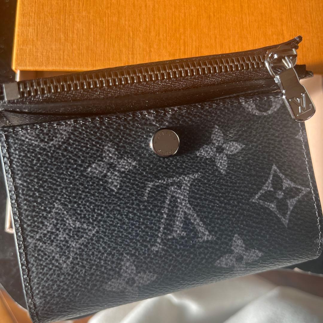 LOUIS VUITTON(ルイ・ヴィトン) ヴィクター・ウォレット