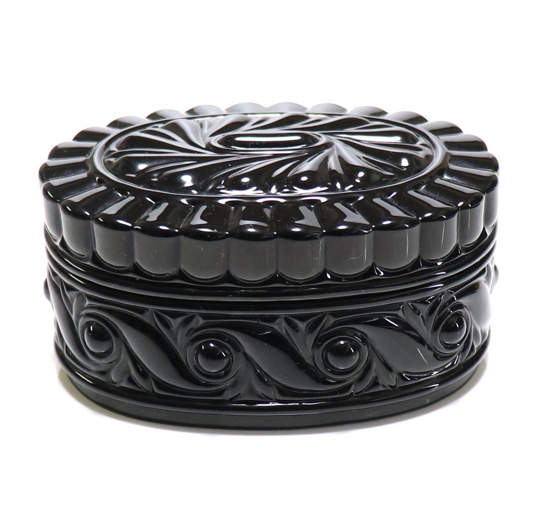 バカラ 希少型 最大 690g ブラッククリスタルガラス製 漆黒の蓋物 ロシア