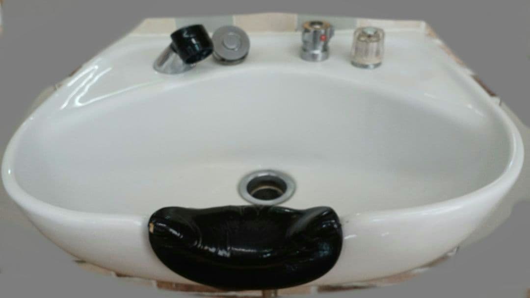 シャンプー台美容室