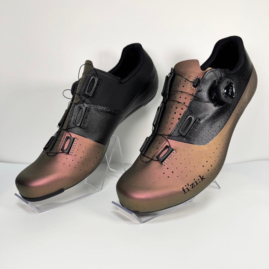 ウェア Fizik Tempo Overcurve R4 Iridescent