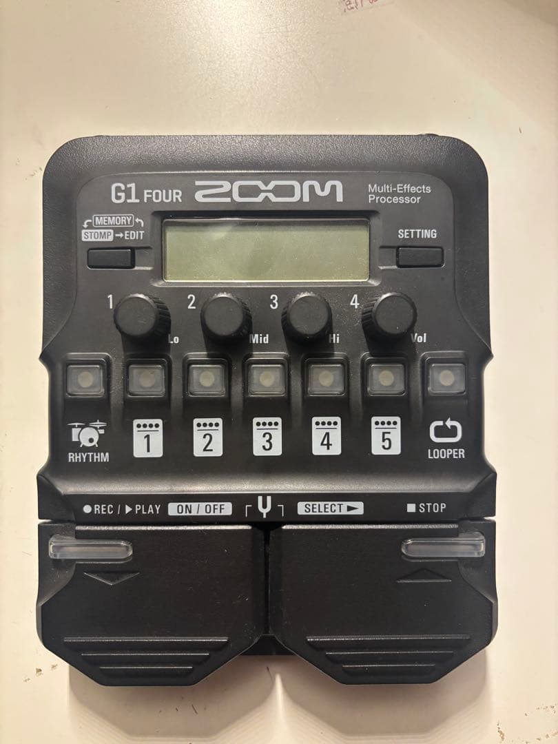 ZOOM G1X Four ギターエフェクター