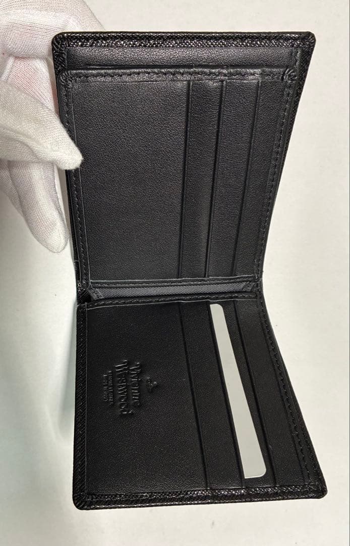 入手困難【新品】Vivienne Westwood オーブロゴ 札入れ