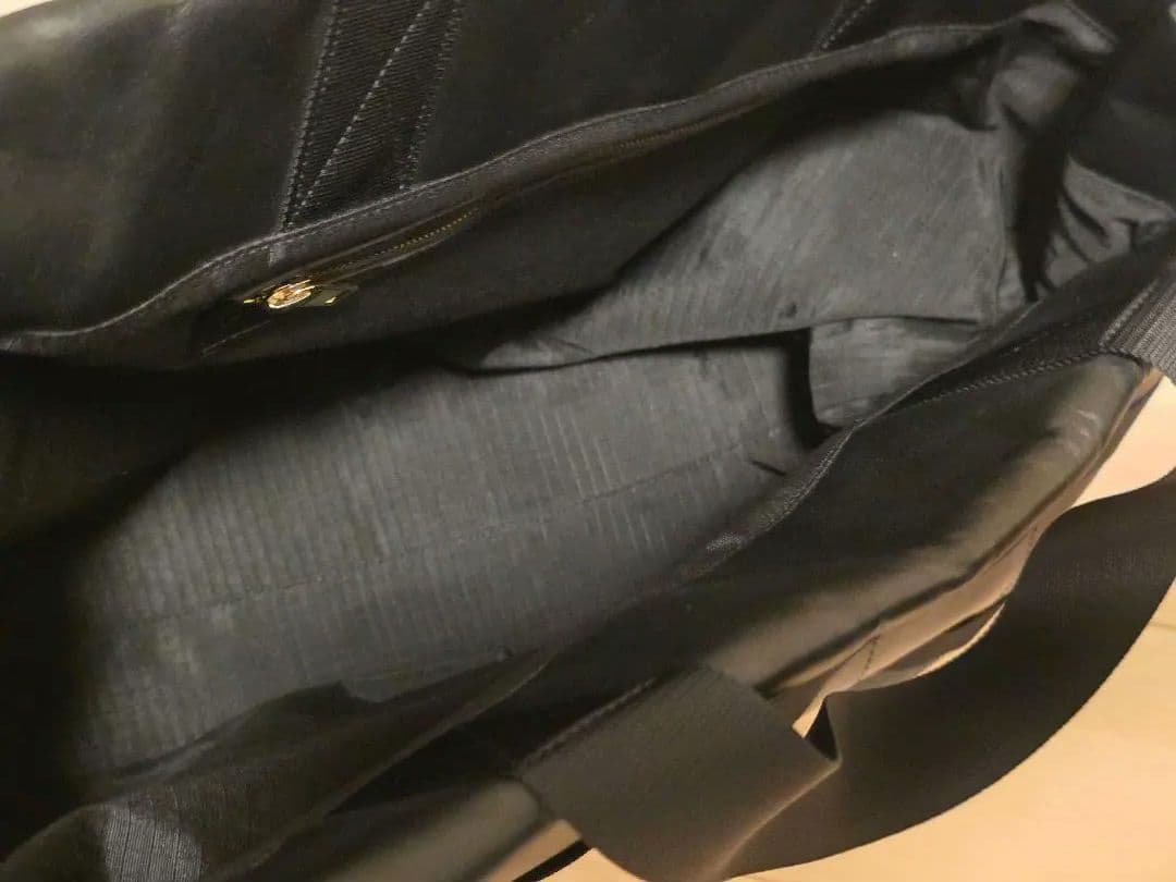 sacai マルチポケットトートバッグ