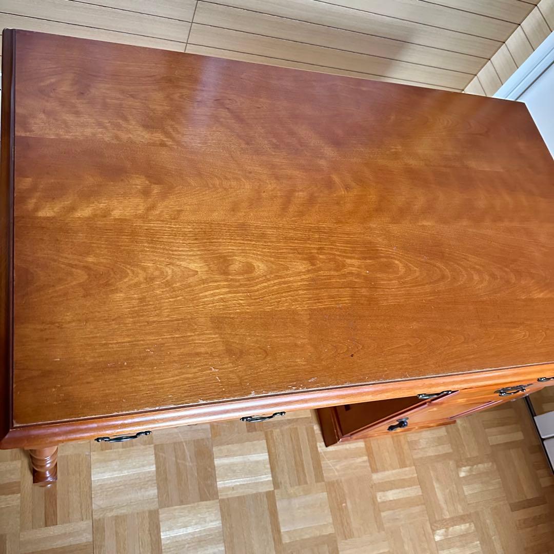 横浜クラシック家具ダニエル　樺桜片袖机