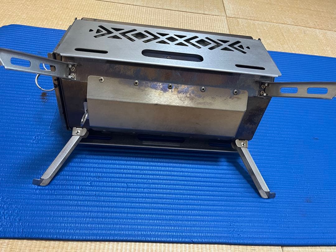 Soomloom卓上薪ストーブDECO2.0 スパークアレスタと煙突ブラシ付き！