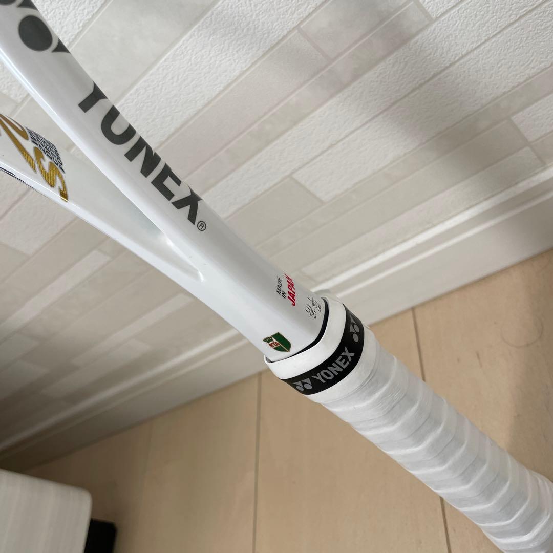 ヨネックス　ジオブレイク70s マットホワイト　ラケットケースあり