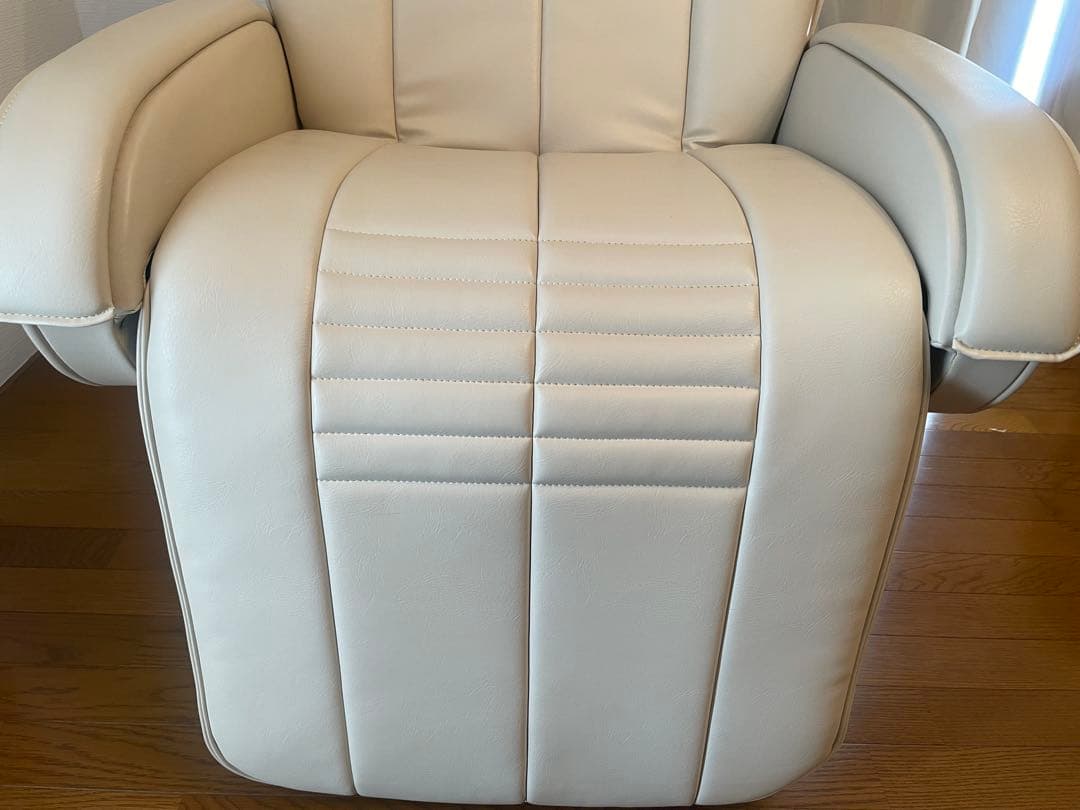 タカラベルモント『快適美顔』エステベッド