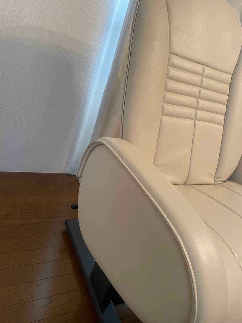 タカラベルモント『快適美顔』エステベッド