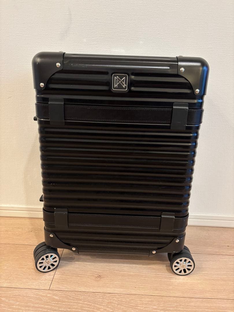 【美品】LANZZO82404 スーツケースViking 33L ブラック