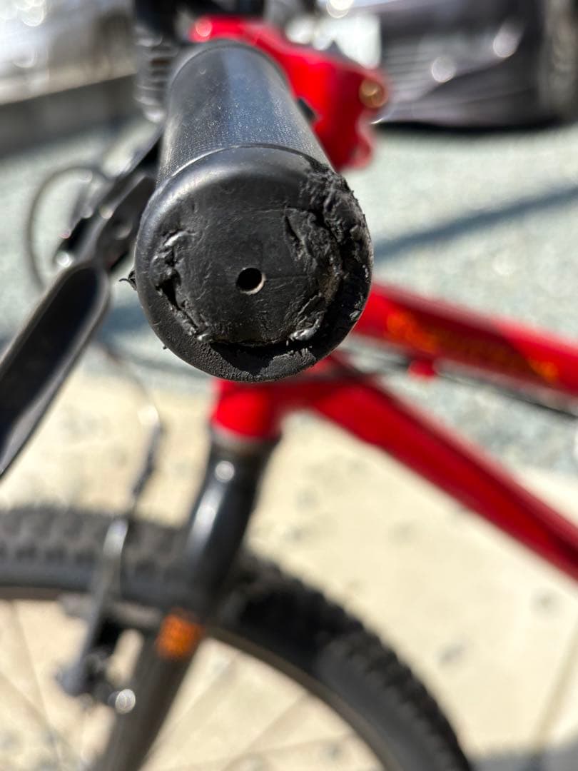 ヒュメ　ヨツバサイクル　赤 22インチ　8段変速