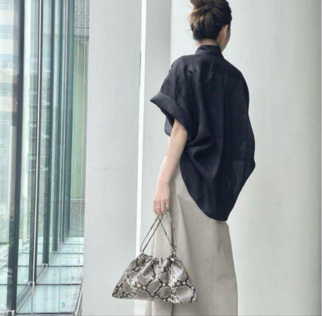 アパルトモン　ラミーハーフスリーブシャツ　ネイビー