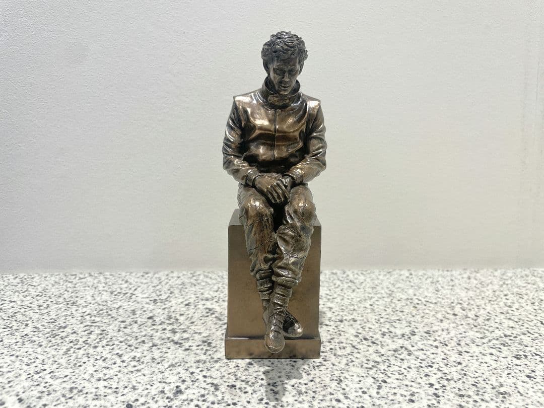 希少品‼️【世界限定1994体】アイルトン・セナ/イモラブロンズ像レプリカ