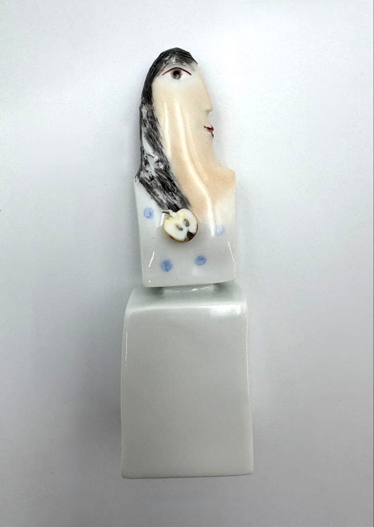 希少　マイセン オルフ・フィーバー　女の人　りんご　人形　フィギュア　双剣マーク