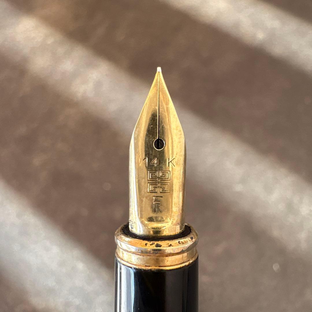 GIVENCHY ジバンシィ 万年筆　14金