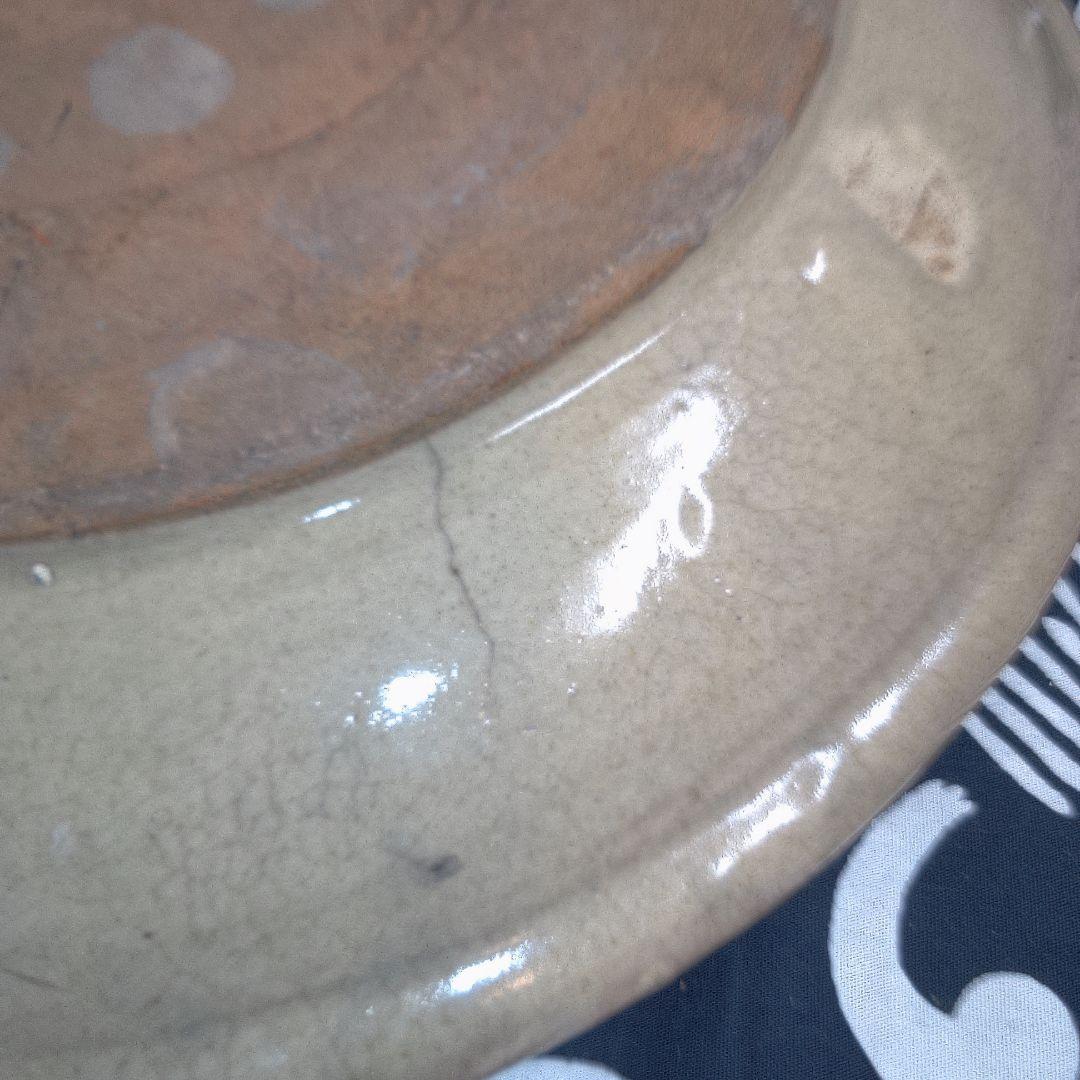 骨董３ 花模様の陶器の皿