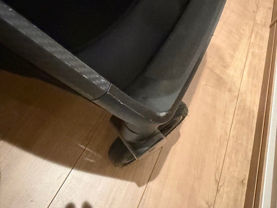 折りたたみ式の【2024年Newモデル】 nuna swiv ベビーカー