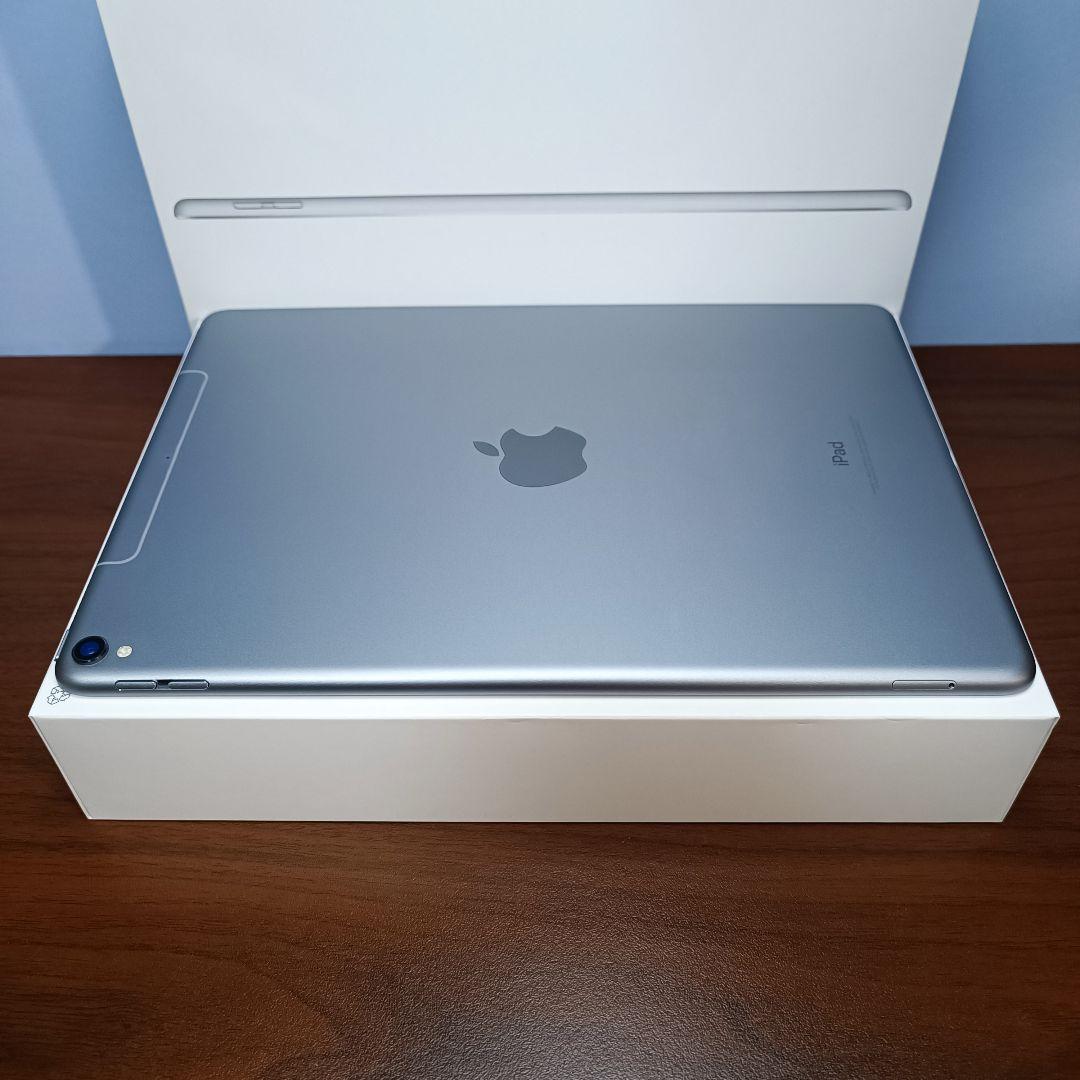 (美品) iPad Pro 10.5 Simフリー256GB、 Keyboard