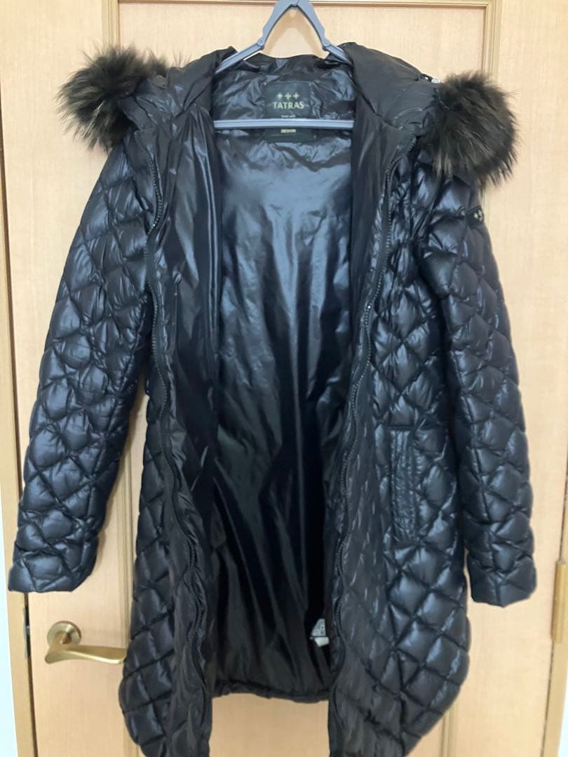 TATRAS タトラス レディースダウン ファー取り外し可能 色ブラック