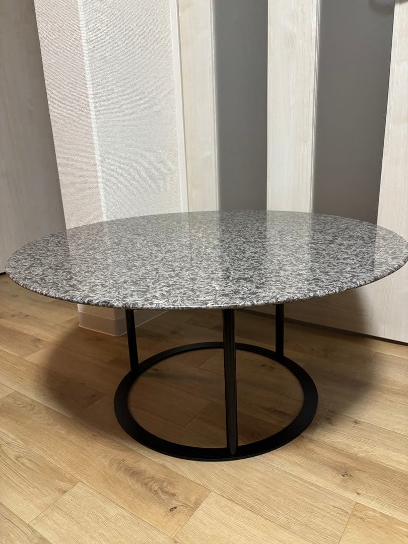 arflex UVIサイドテーブル　シェニートモンチーク