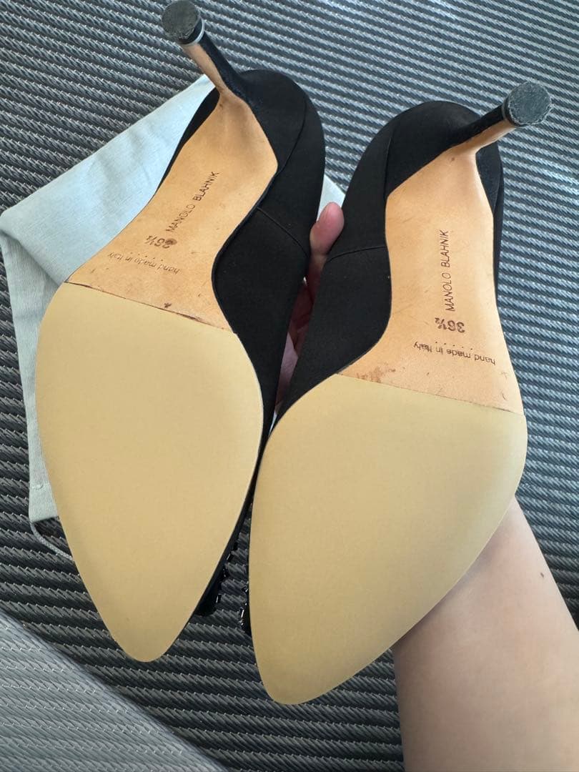 【専用】マノロブラニク　ハンギシ　ブラック　サテン90mm 36 1/2