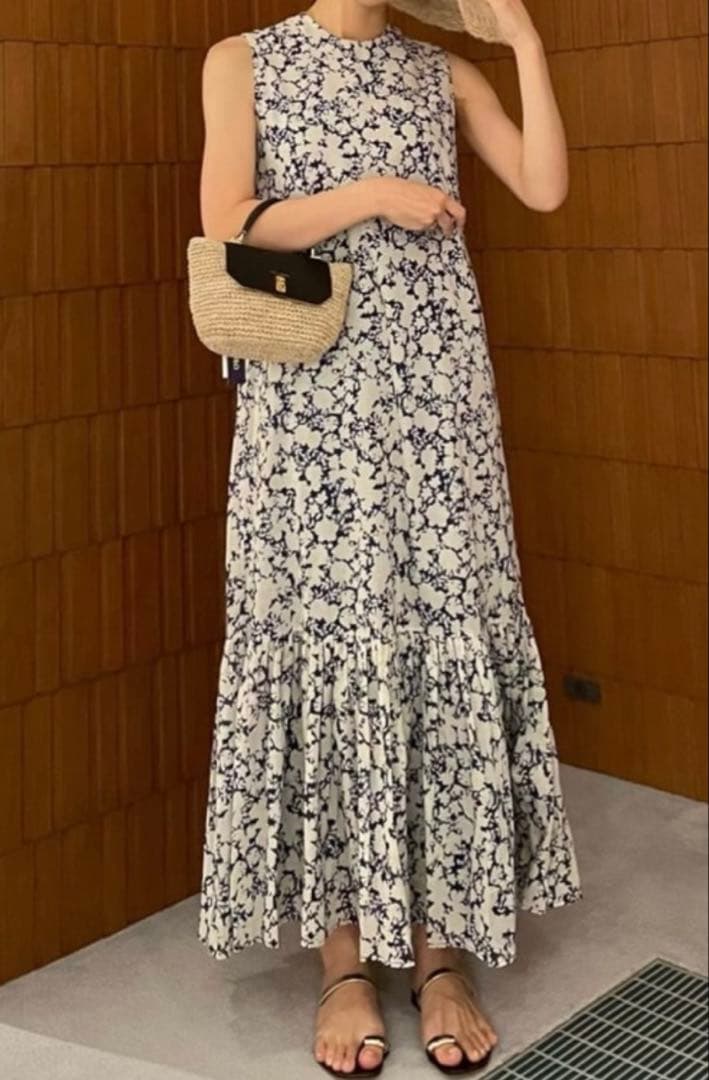 MARIHA × TOMORROWLAND 花柄ワンピース