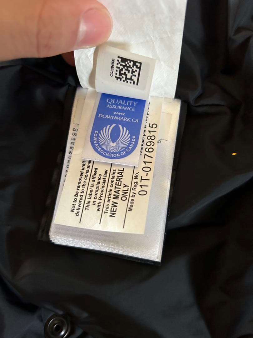   Fusion ブラック Mサイズ ダウンジャケット