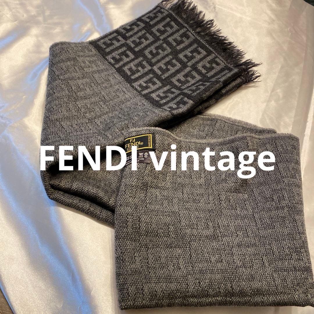 FENDI フェンディ　ブラック×グレー マフラー 総柄ズッカロゴ　アーカイブ