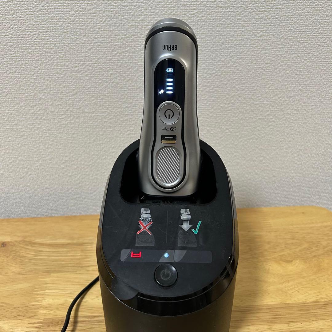 ブラウン BRAUN シリーズ9 Pro 充電式シェーバー ケース 洗浄器付
