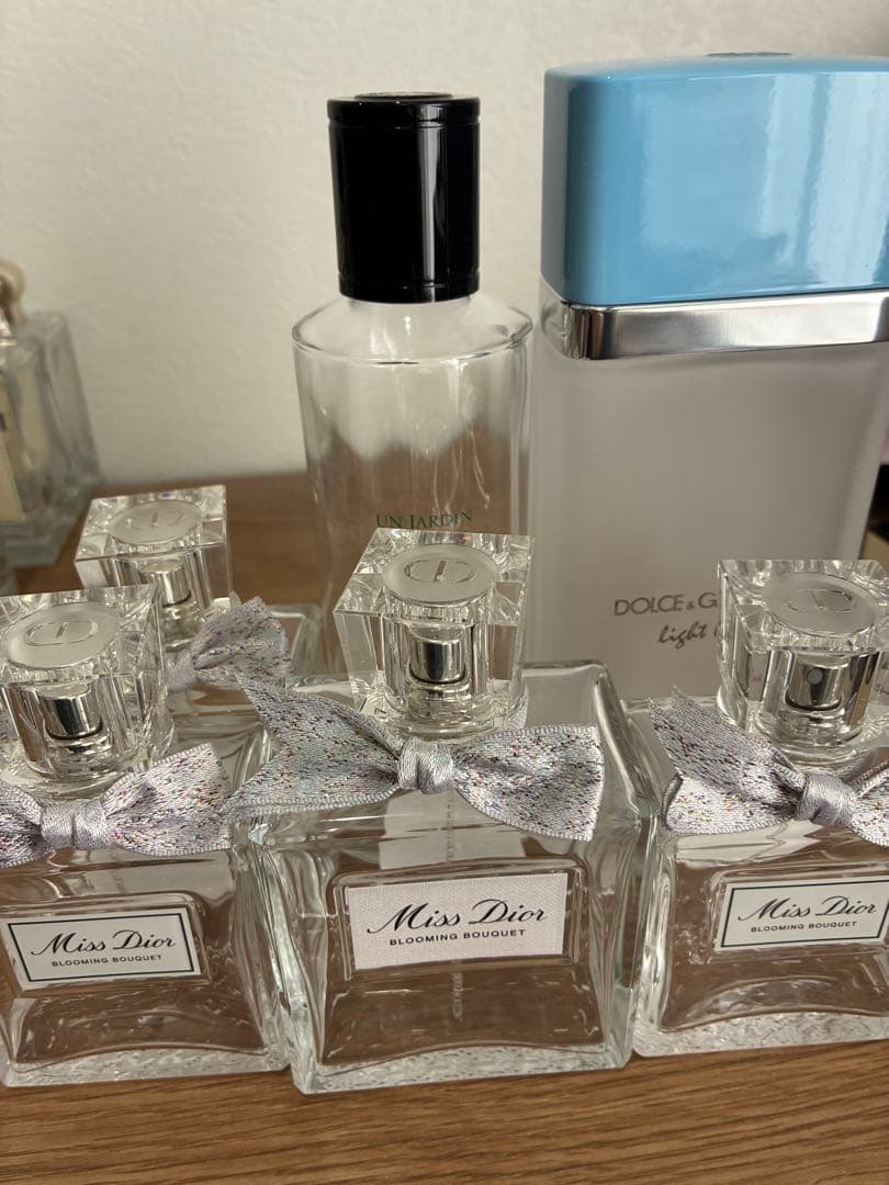 香水　空瓶　マルジェラ　ディオール　エルメス　ジョーマローン　リブレ